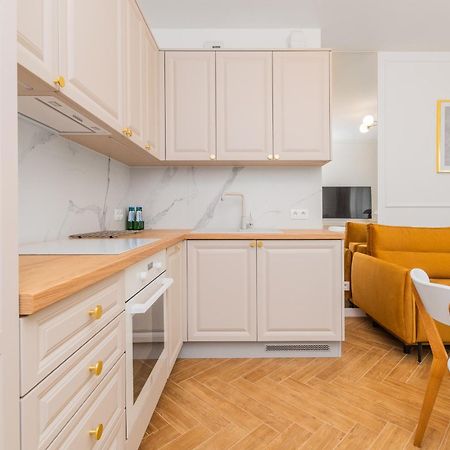 Grand Apartments - Doki Living & Foodhall Gdansk Luaran gambar