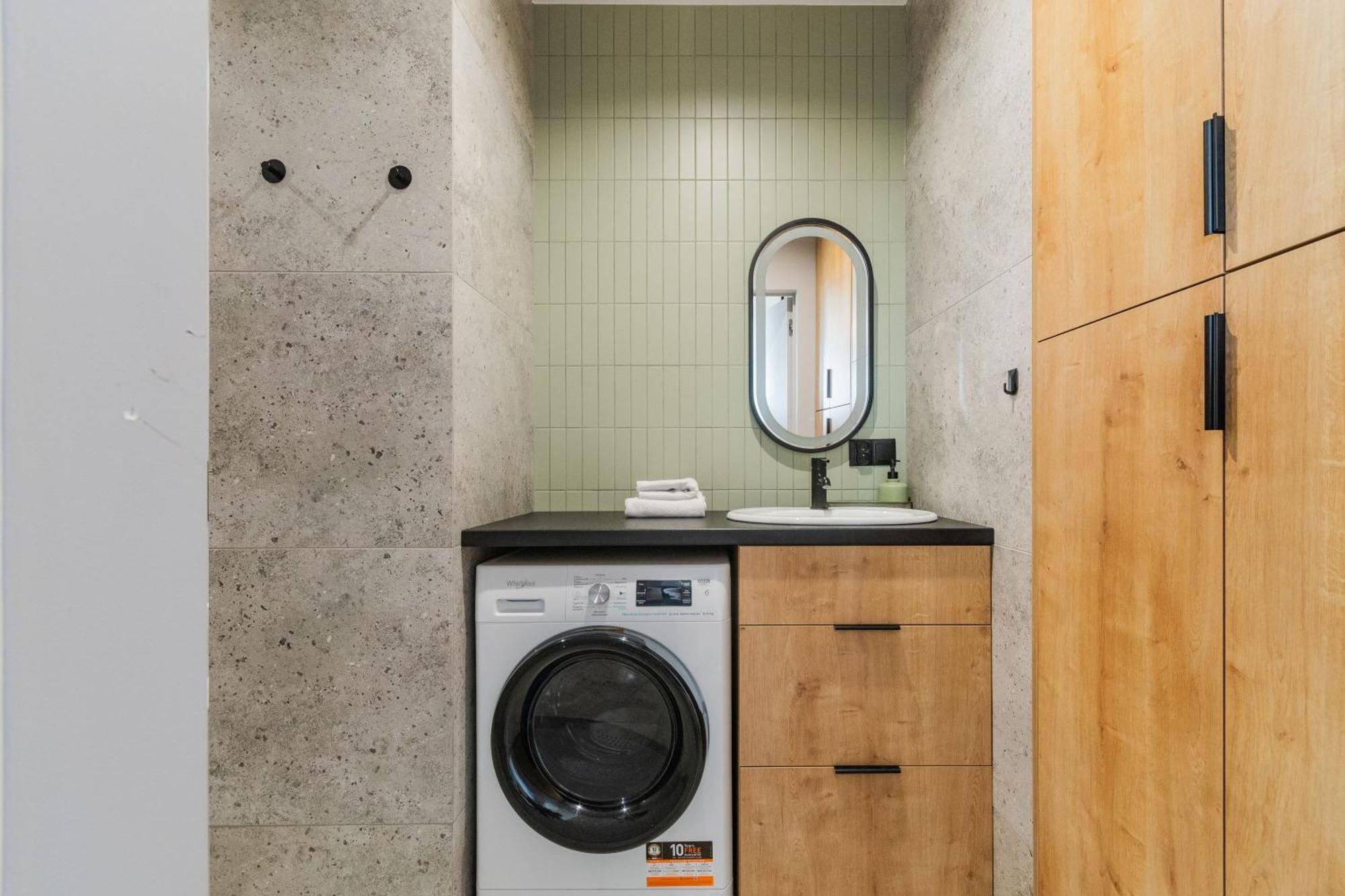 Grand Apartments - Doki Living & Foodhall Gdansk Luaran gambar