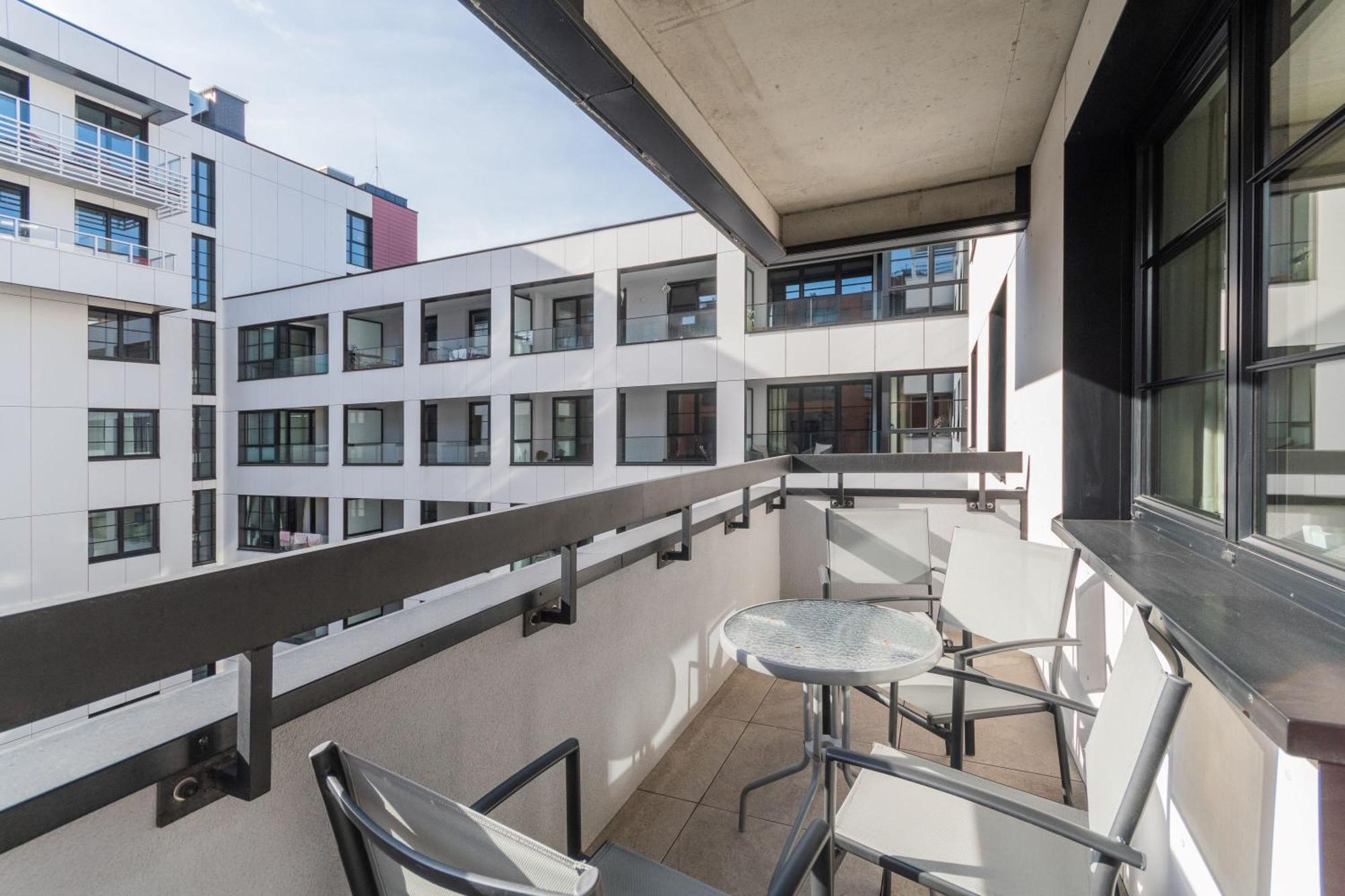Grand Apartments - Doki Living & Foodhall Gdansk Luaran gambar
